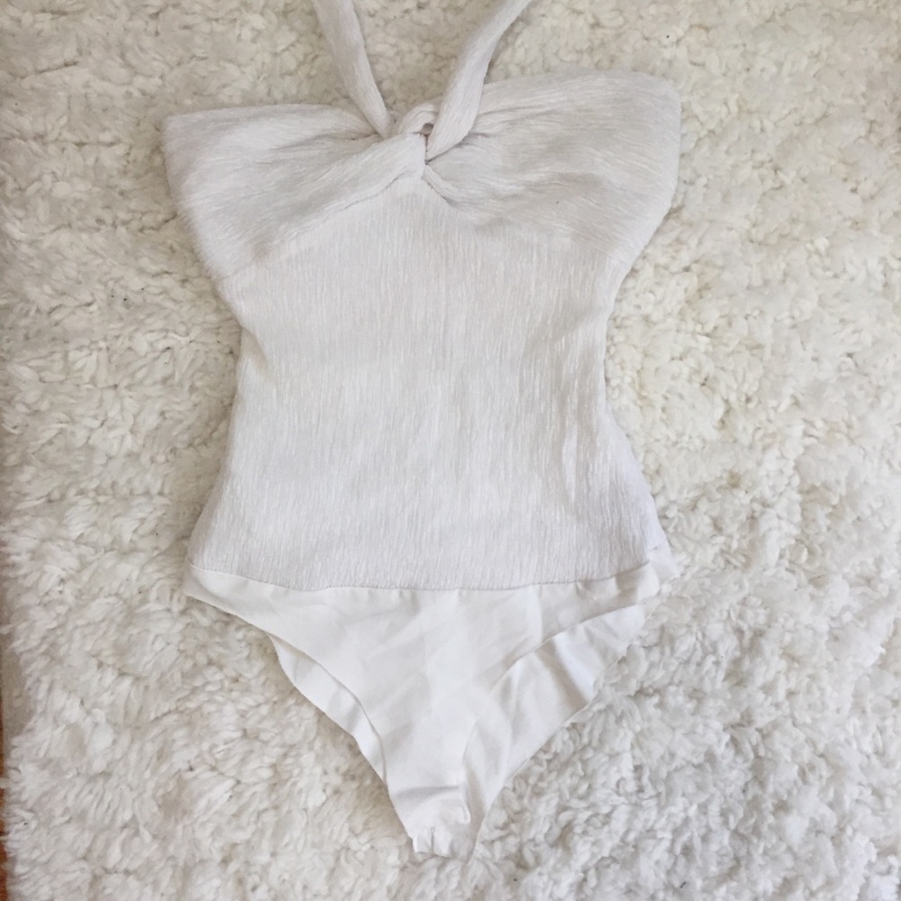 Pull&Bear White Crepe Halter Top Bodysuit